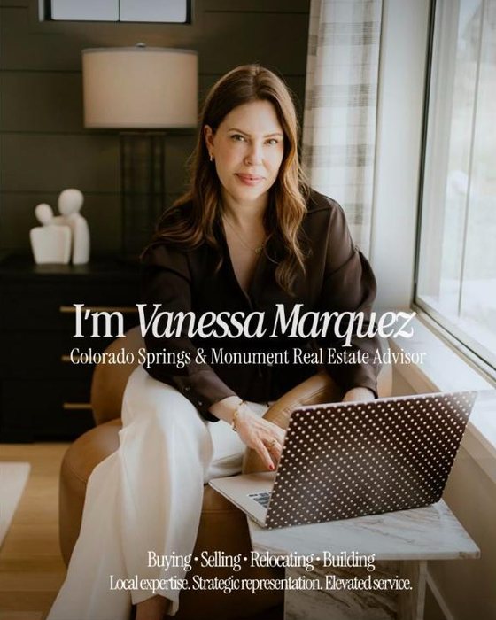 Instagram post by @vanessamarquezco